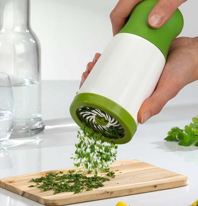 ✅ Herb Grinder & Spice Mill – Manual Parsley Shredder & Seasoning Chopper