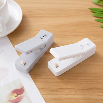 ✅ Mini Portable Heat Sealer – USB Rechargeable Snack Bag Sealing Machine