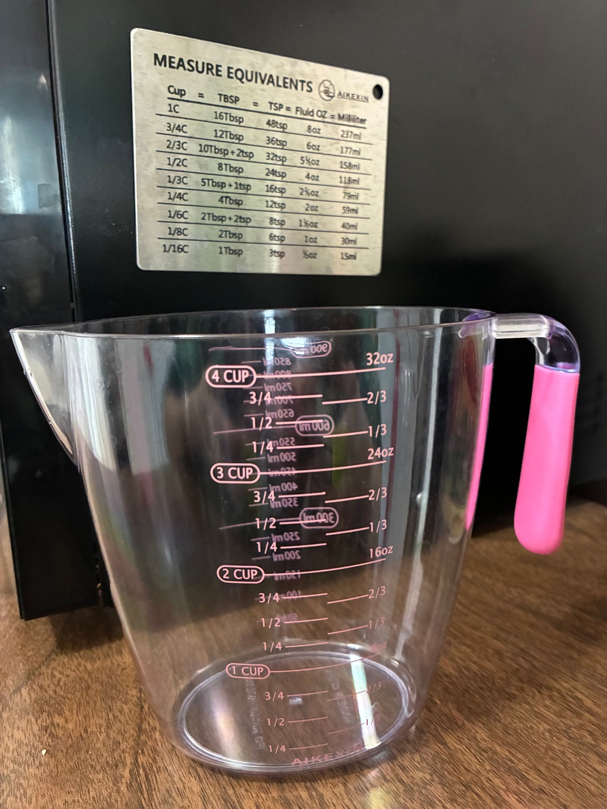 Culinariq measuring cups and spoons set, 4 cup clear plastic measuring pitcher