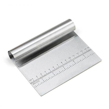 ✅ Stainless-Steel Dough Scraper – Pastry Cutter with Measurement Scale